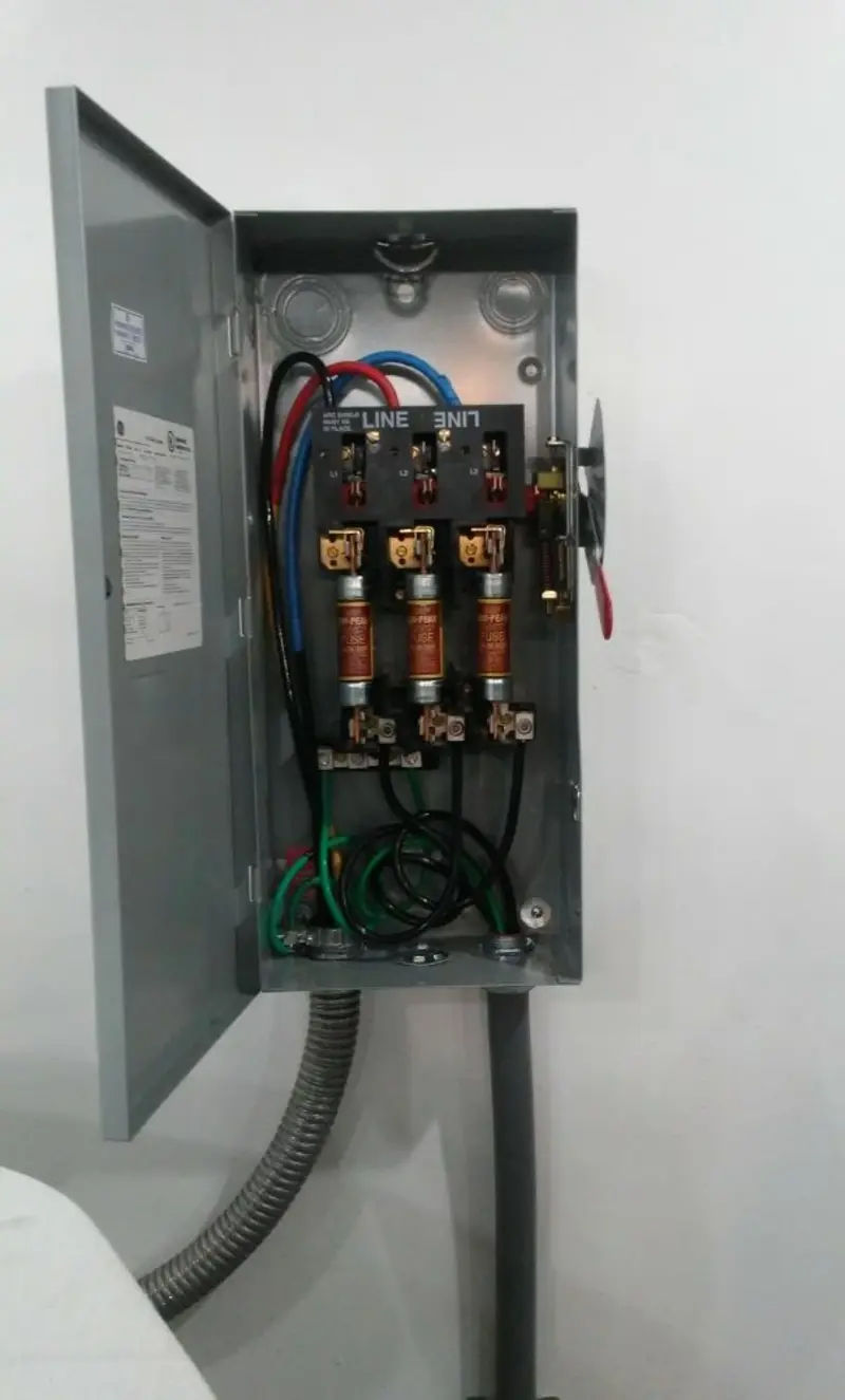 Three-phase disconnect switch installed for Smoke Detector Installation in Ashton-Sandy Spring